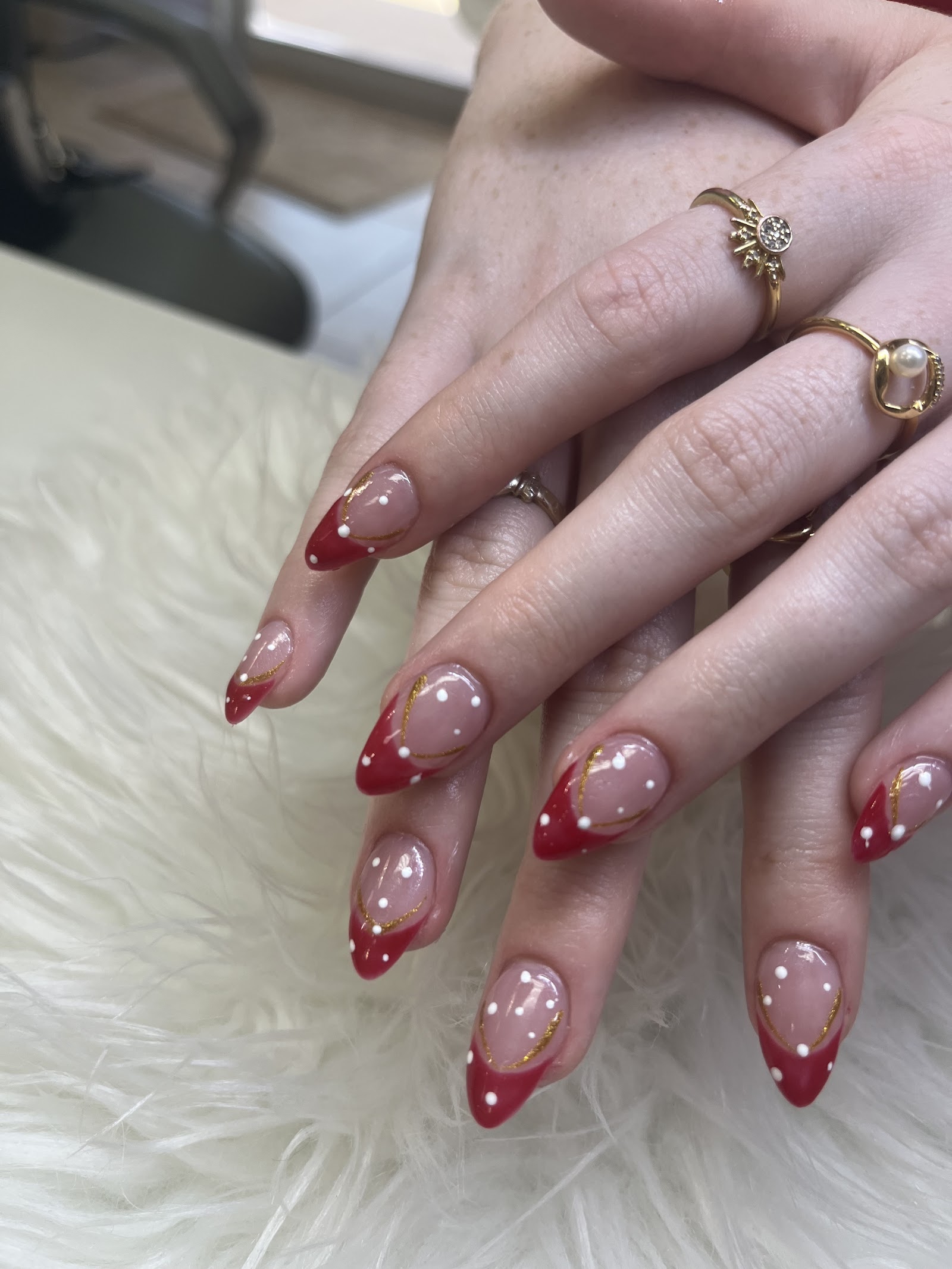 Essences Nail & Day Spa nail photo 3