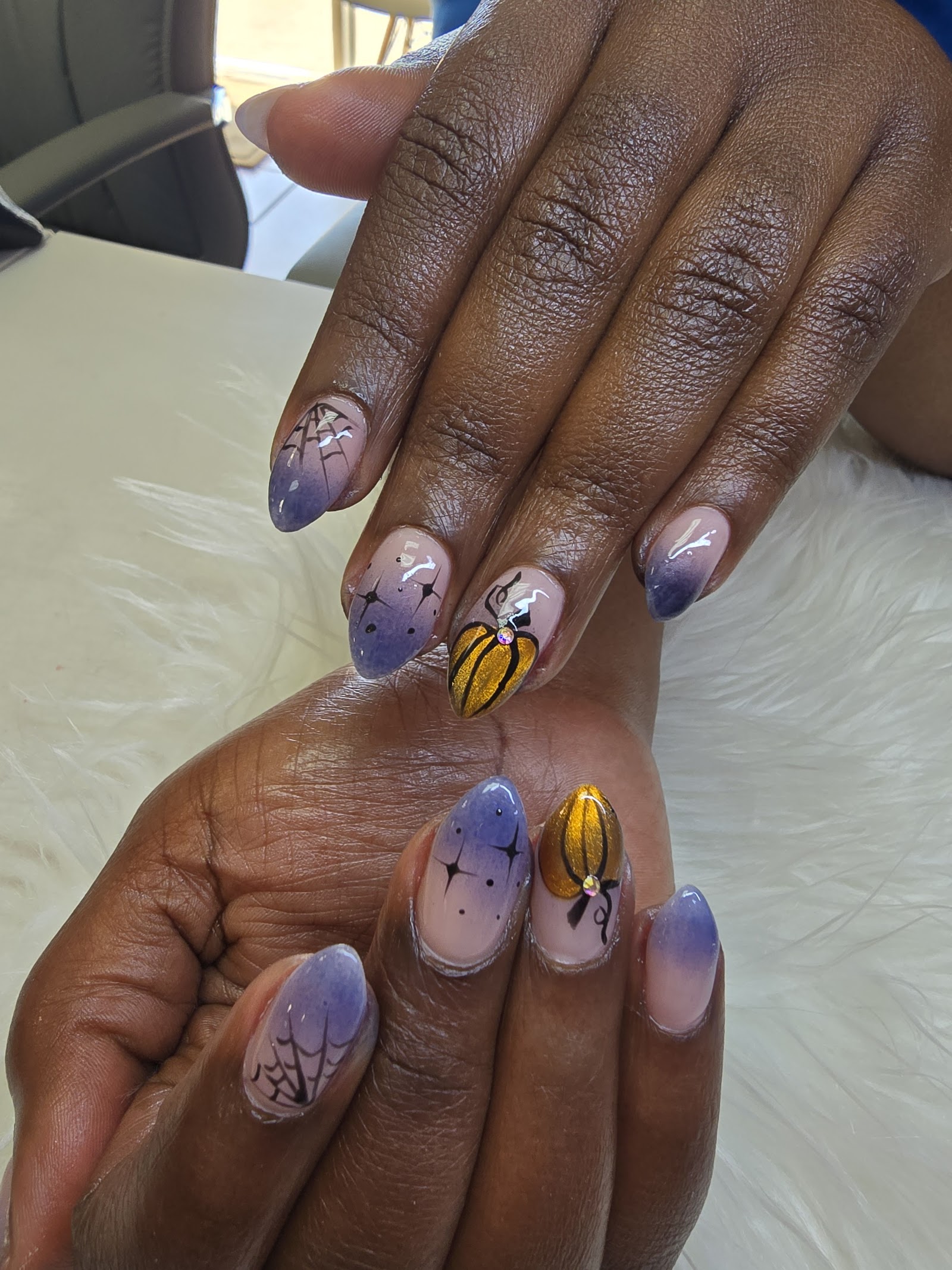 Essences Nail & Day Spa nail photo 4